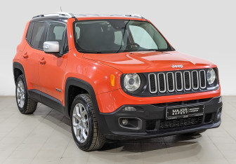 Подержанный автомобиль Jeep Renegade 2016 года (3 фото)
