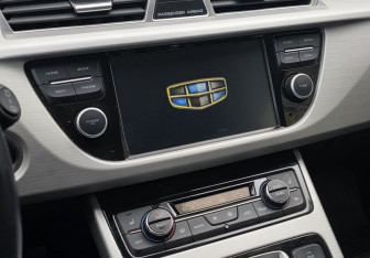 Подержанный автомобиль Geely Atlas 2020 года (13 фото)