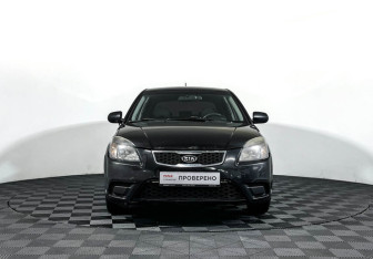 Подержанный автомобиль Kia Rio Hatchback 2010 года (2 фото)