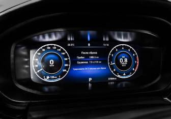 Подержанный автомобиль Omoda S5 2023 года (10 фото)