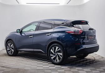 Подержанный автомобиль Nissan Murano Suv 2021 года (3 фото)