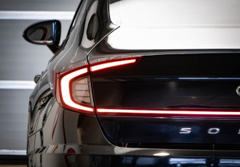 Подержанный автомобиль Hyundai Sonata 2021 года (37 фото)