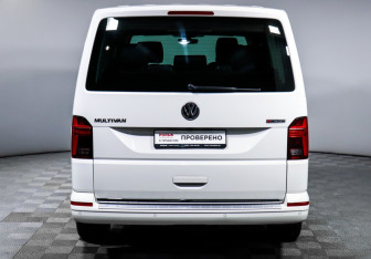 Подержанный автомобиль Volkswagen Multivan 2020 года (5 фото)