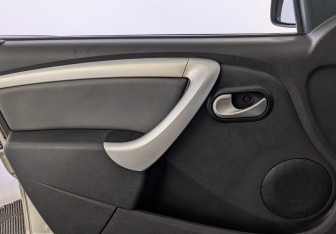 Подержанный автомобиль LADA (ВАЗ) Largus Wagon 2019 года (19 фото)