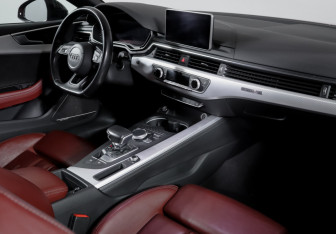 Подержанный автомобиль Audi A5 Coupe 2016 года (9 фото)