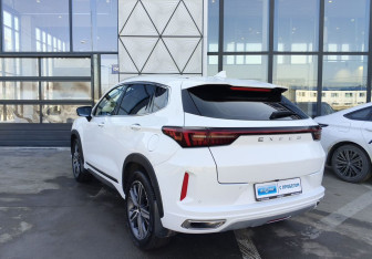 Подержанный автомобиль Exeed LX 2022 года (7 фото)