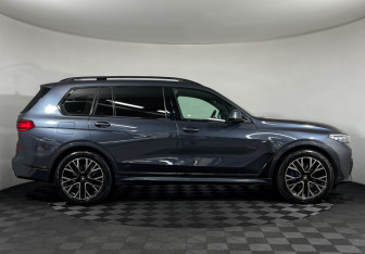 Подержанный автомобиль BMW X7 2020 года (6 фото)
