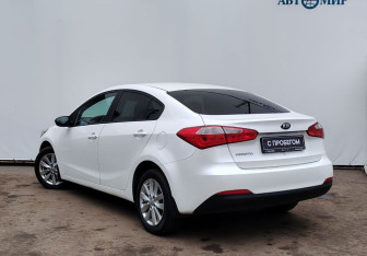 Подержанный автомобиль Kia Cerato Sedan 2014 года (6 фото)