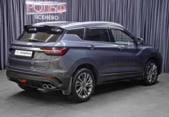 Подержанный автомобиль Geely Coolray 2022 года (5 фото)