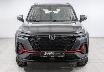 Подержанный автомобиль Changan CS35PLUS 2023 года (2 фото)