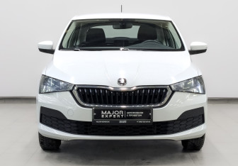 Подержанный автомобиль Skoda Rapid Liftback 2022 года (2 фото)