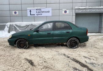 Подержанный автомобиль Chevrolet Lanos 2006 года (5 фото)