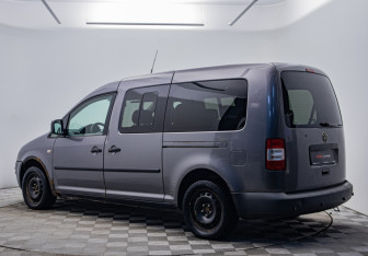 Подержанный автомобиль Volkswagen Caddy Compactvan 2008 года (3 фото)