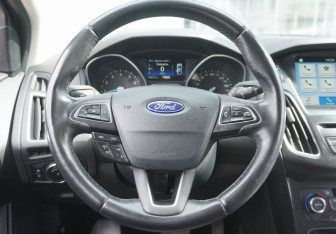 Подержанный автомобиль Ford Focus Hatchback 2018 года (14 фото)