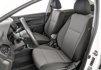 Подержанный автомобиль Hyundai Solaris Sedan 2021 года (20 фото)