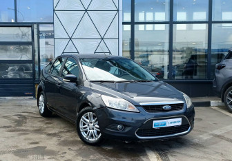 Подержанный автомобиль Ford Focus Hatchback 2008 года (3 фото)