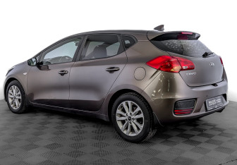 Подержанный автомобиль Kia Ceed Hatchback 2017 года (7 фото)