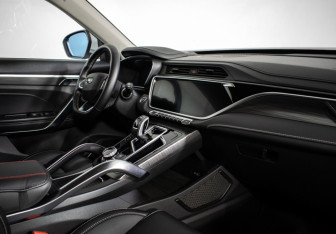 Подержанный автомобиль Geely Atlas Pro 2023 года (9 фото)