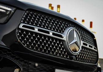 Подержанный автомобиль Mercedes-Benz GLE 2023 года (40 фото)