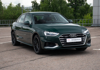 Подержанный автомобиль Audi A4 Sedan 2021 года (3 фото)