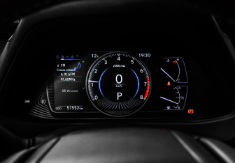 Подержанный автомобиль Lexus UX 2021 года (10 фото)