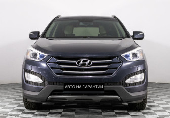 Подержанный автомобиль Hyundai Santa Fe 2013 года (2 фото)