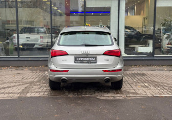 Подержанный автомобиль Audi Q5 2013 года (7 фото)