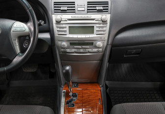 Подержанный автомобиль Toyota Camry Sedan 2011 года (15 фото)