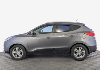 Подержанный автомобиль Hyundai ix35 2013 года (8 фото)