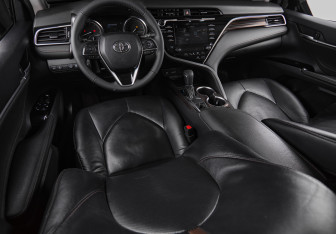 Подержанный автомобиль Toyota Camry Sedan 2019 года (12 фото)