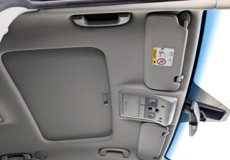 Подержанный автомобиль Opel Antara 2013 года (23 фото)