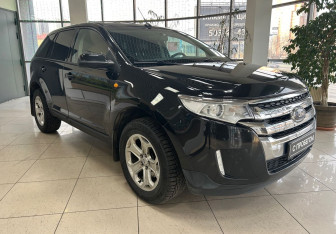 Подержанный автомобиль Ford Edge 2014 года (3 фото)