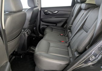 Подержанный автомобиль Nissan X-Trail 2018 года (12 фото)