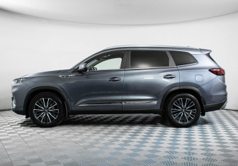 Подержанный автомобиль Chery Tiggo 8 Pro 2021 года (9 фото)