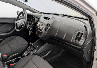 Подержанный автомобиль Kia Cerato Sedan 2018 года (11 фото)