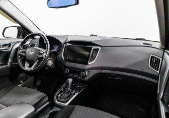 Подержанный автомобиль Hyundai Creta 2017 года (5 фото)