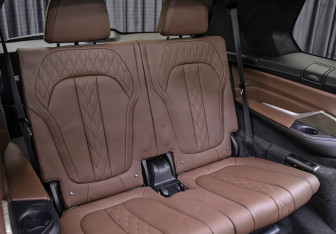Подержанный автомобиль BMW X7 2019 года (13 фото)