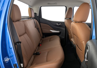 Новый DongFeng DF6 2024 (12 фото)