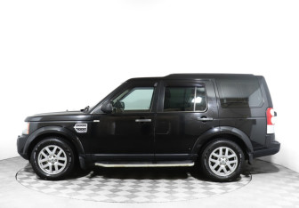 Подержанный автомобиль Land Rover Discovery 2012 года (8 фото)