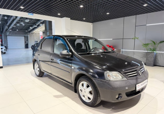 Подержанный автомобиль Renault Logan Sedan 2009 года (5 фото)