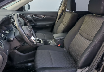 Подержанный автомобиль Nissan X-Trail 2019 года (10 фото)