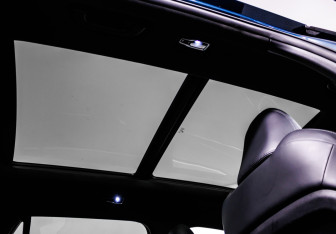 Подержанный автомобиль Geely Monjaro 2024 года (19 фото)