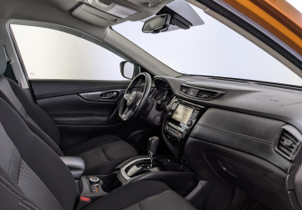 Подержанный автомобиль Nissan X-Trail 2019 года (13 фото)