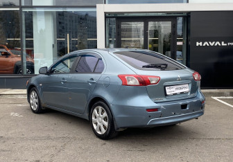 Подержанный автомобиль Mitsubishi Lancer Hatchback 2008 года (7 фото)