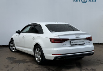Подержанный автомобиль Audi A4 Sedan 2019 года (7 фото)