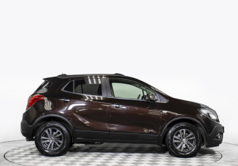 Подержанный автомобиль Opel Mokka 2013 года (4 фото)