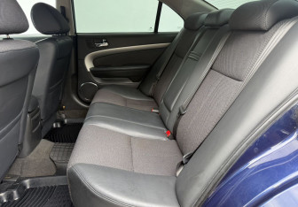 Подержанный автомобиль Chevrolet Epica 2011 года (11 фото)