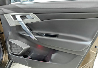 Подержанный автомобиль Geely Atlas 2020 года (24 фото)