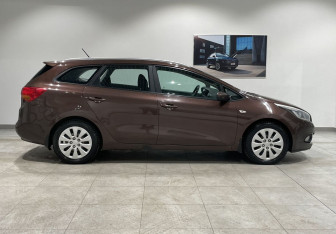 Подержанный автомобиль Kia Ceed Wagon 2012 года (4 фото)