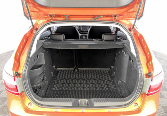 Подержанный автомобиль LADA (ВАЗ) Vesta Wagon 2021 года (10 фото)